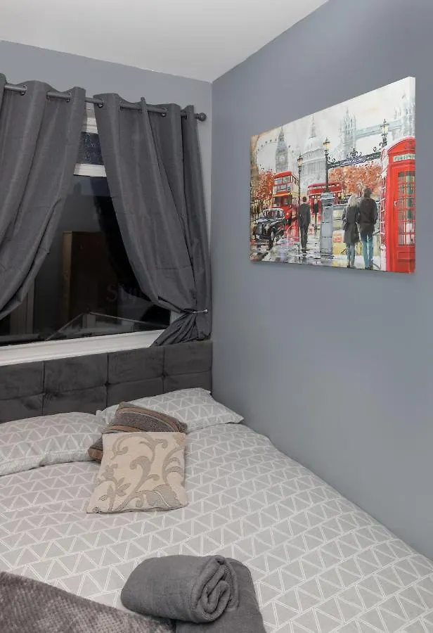 Central Roof Terrace Apartment Stockton-on-Tees