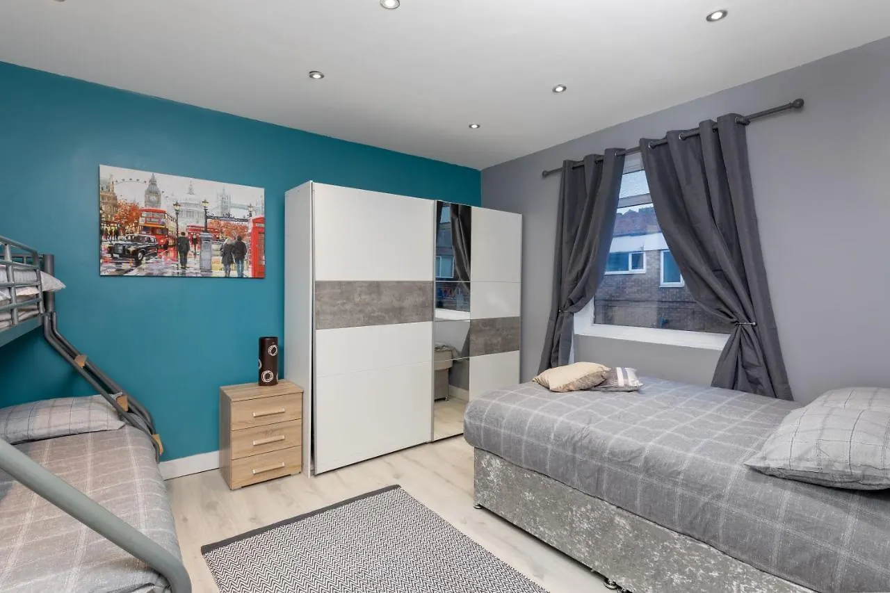 Central Roof Terrace Apartment Stockton-on-Tees 0*,  United Kingdom