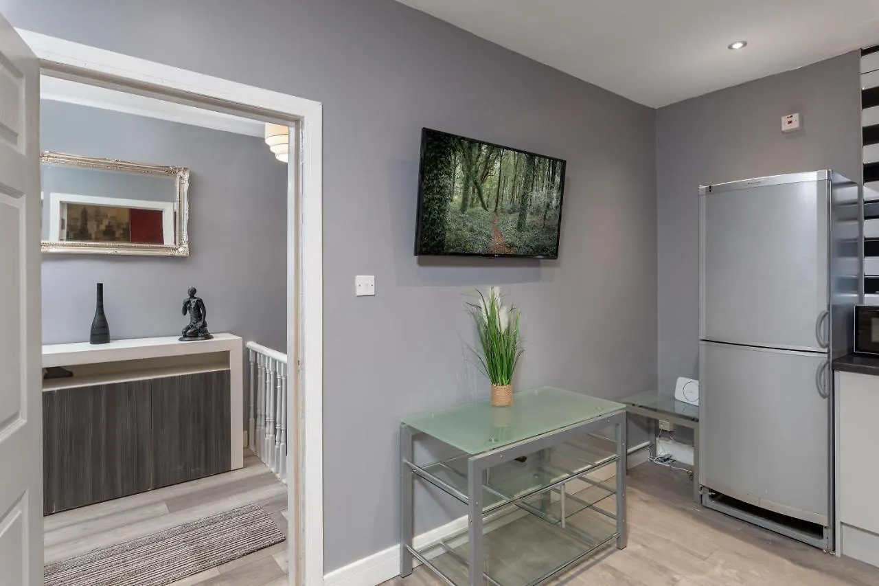 Central Roof Terrace Apartment Stockton-on-Tees 0*,