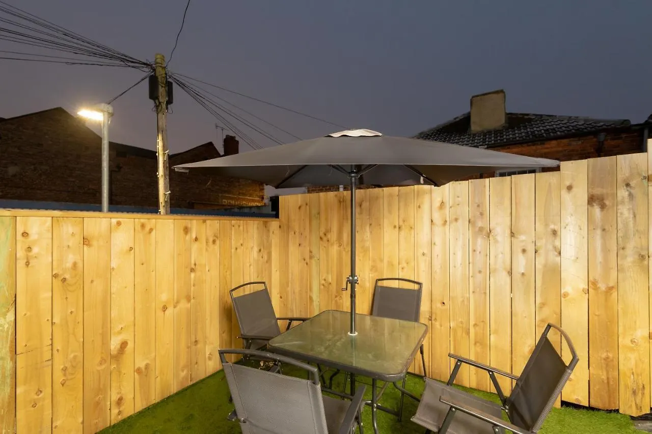 Central Roof Terrace Apartment Stockton-on-Tees